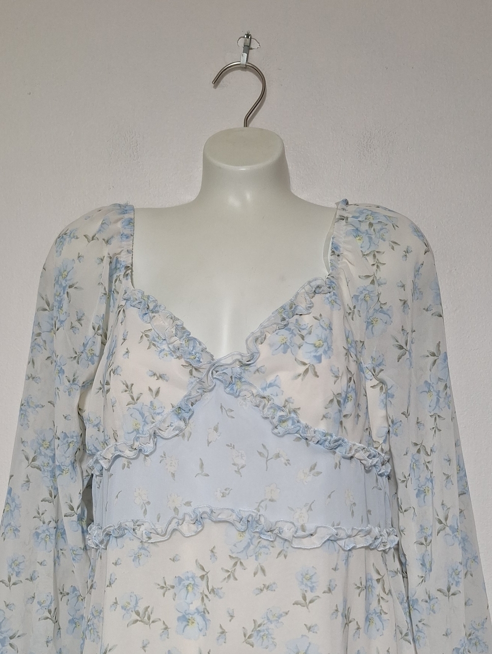Ultra Flirt Light Blue Floral Ruffled Long Sleeve Lightweight Dress - Picture 2 of 8